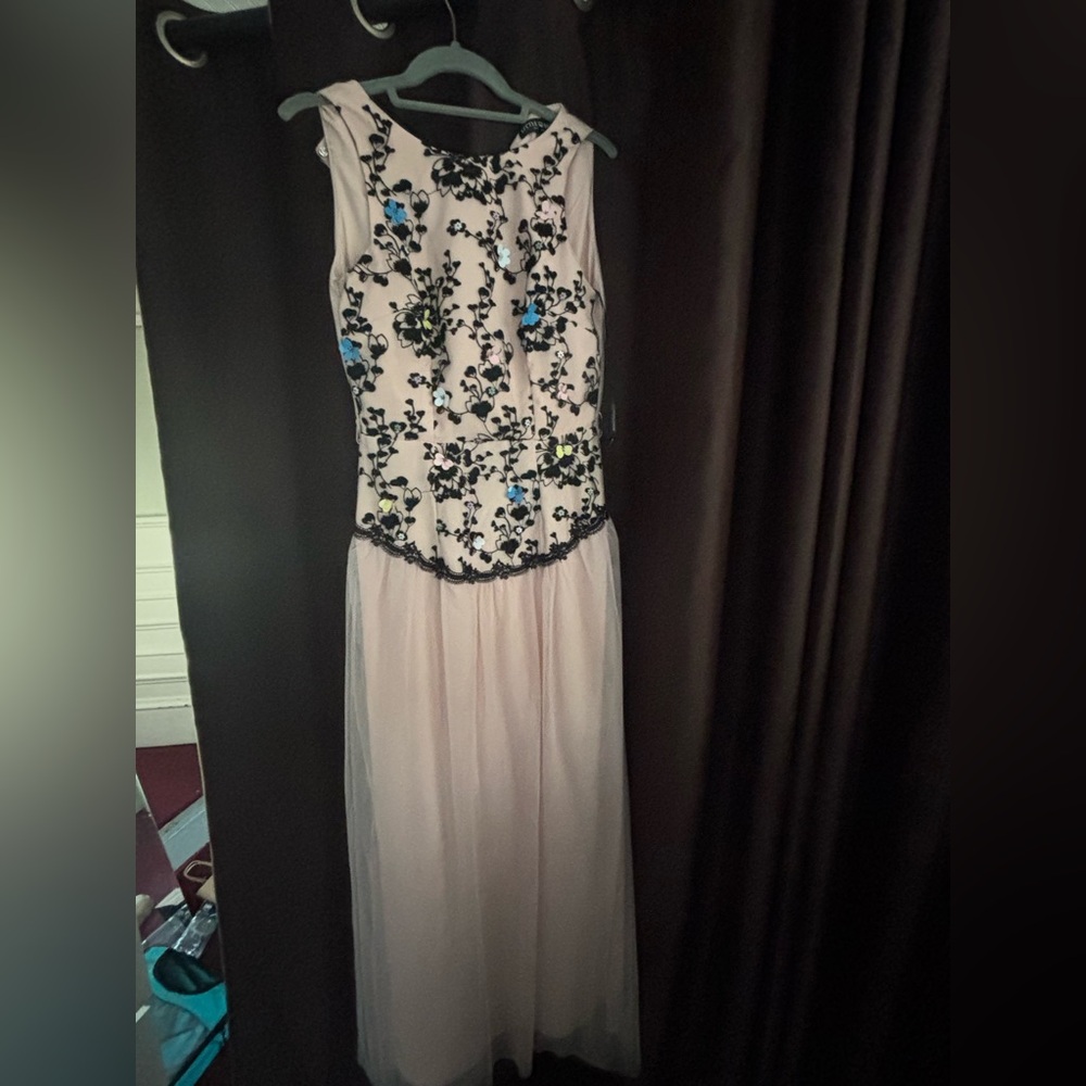 Little Mistress Sleeveless Pink/cream Maxi dress with embroidered design